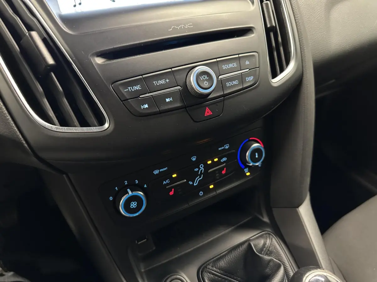 1.0 EcoBoost Trend Edition CARPLAY NAVI CRUISE 58000 KM.
