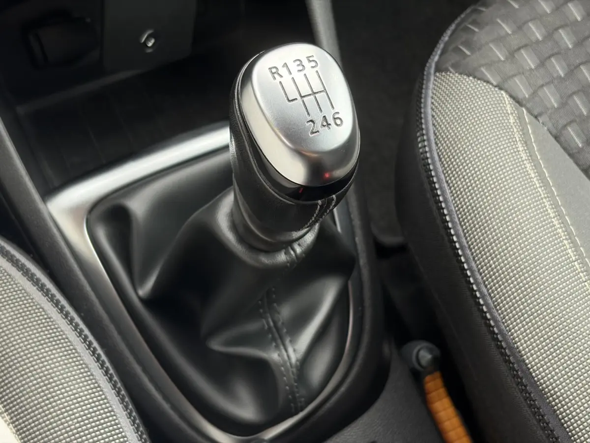 1.2 TCe Intens 120pk,1e Eigenaar,Camera,Trekhaak,Carplay,Pdc,Clima,Cruise,Dealer Onderhouden,6 Bak,Lm velgen,Dodehoek,N.A.P,Apk tot 10-2027