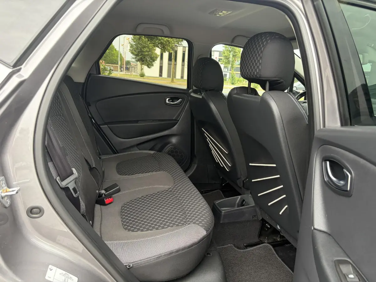 1.2 TCe Intens 120pk,1e Eigenaar,Camera,Trekhaak,Carplay,Pdc,Clima,Cruise,Dealer Onderhouden,6 Bak,Lm velgen,Dodehoek,N.A.P,Apk tot 10-2027
