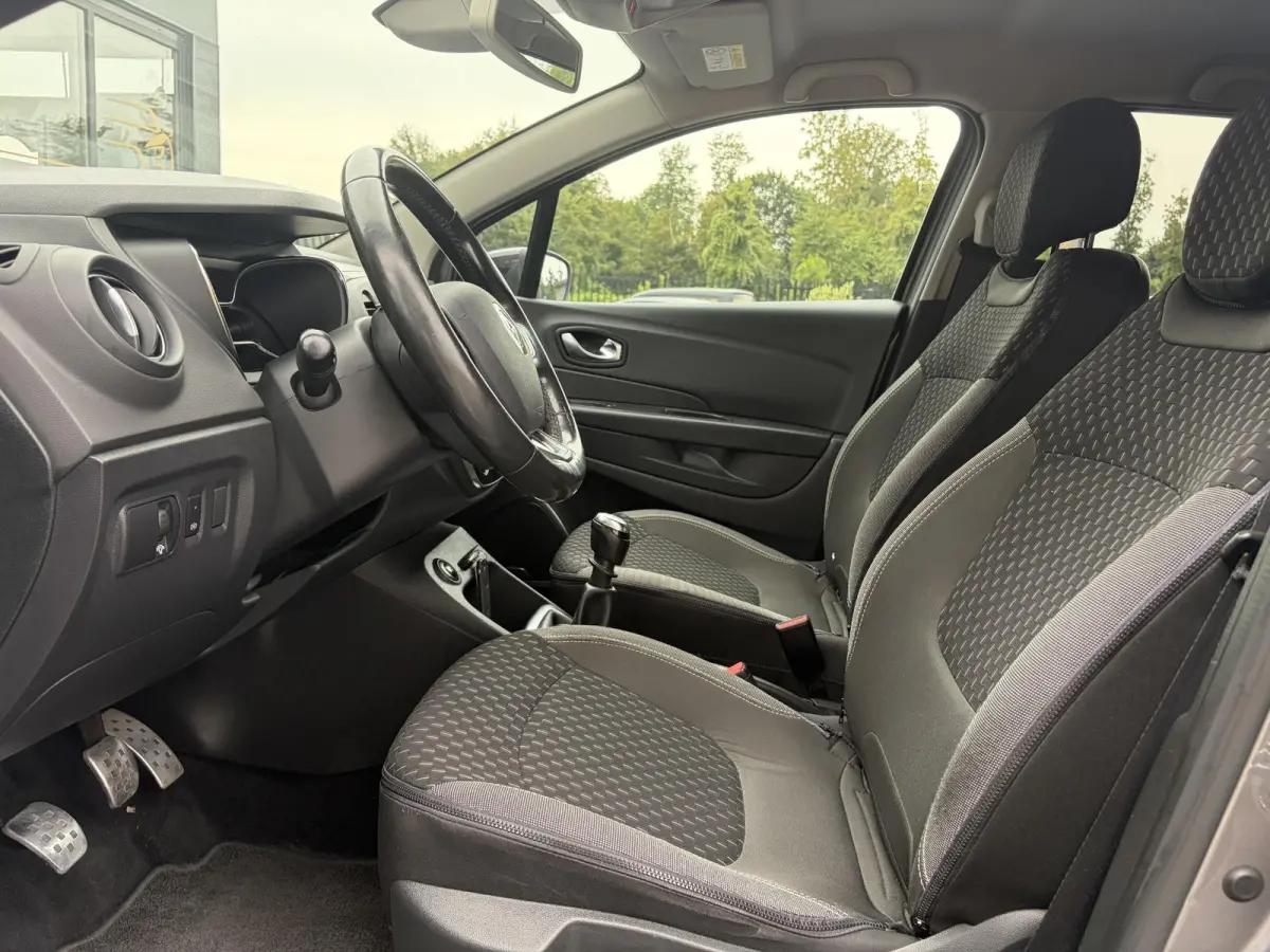 1.2 TCe Intens 120pk,1e Eigenaar,Camera,Trekhaak,Carplay,Pdc,Clima,Cruise,Dealer Onderhouden,6 Bak,Lm velgen,Dodehoek,N.A.P,Apk tot 10-2027