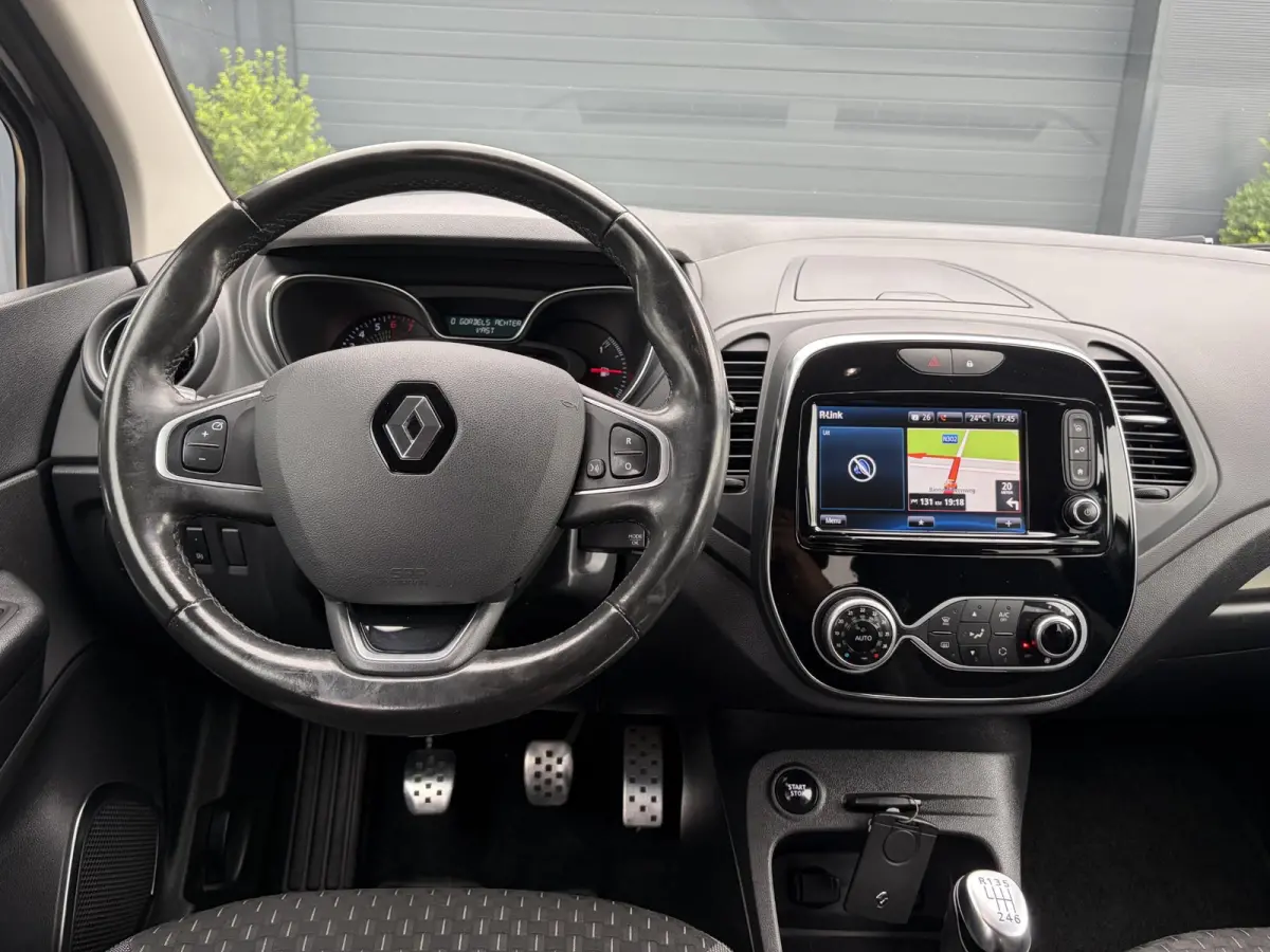 1.2 TCe Intens 120pk,1e Eigenaar,Camera,Trekhaak,Carplay,Pdc,Clima,Cruise,Dealer Onderhouden,6 Bak,Lm velgen,Dodehoek,N.A.P,Apk tot 10-2027