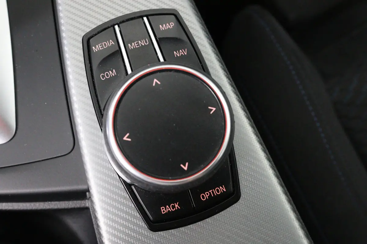 418i M-Sport | Dealer Onderhouden! | LED | Sportstoelen | Clima | Parkeersensoren | Elk. Achterklep | Navi | Cruise Control | Stoelverwarming | Lichtmetalen Velgen