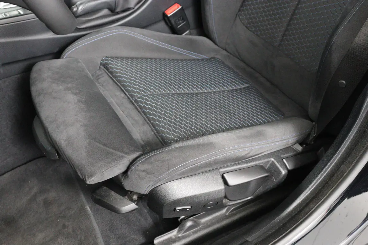 418i M-Sport | Dealer Onderhouden! | LED | Sportstoelen | Clima | Parkeersensoren | Elk. Achterklep | Navi | Cruise Control | Stoelverwarming | Lichtmetalen Velgen