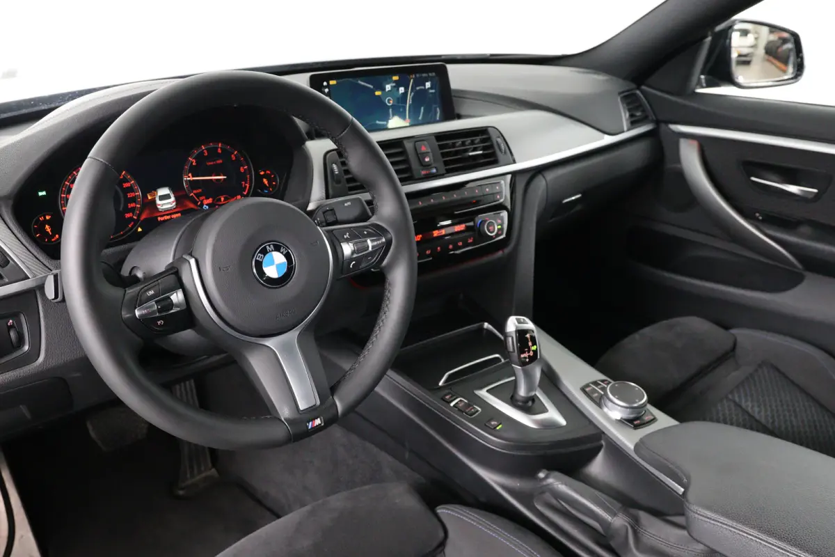 418i M-Sport | Dealer Onderhouden! | LED | Sportstoelen | Clima | Parkeersensoren | Elk. Achterklep | Navi | Cruise Control | Stoelverwarming | Lichtmetalen Velgen