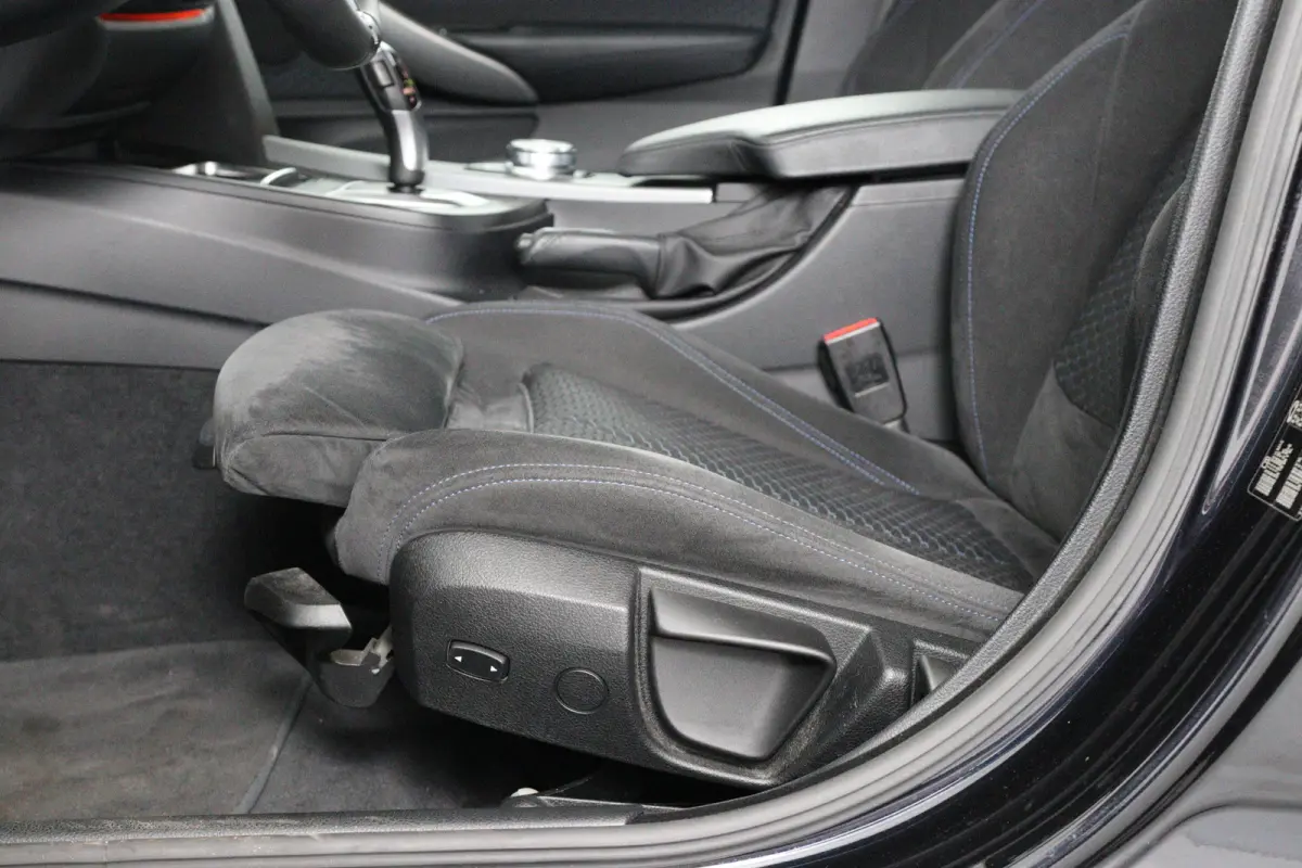 418i M-Sport | Dealer Onderhouden! | LED | Sportstoelen | Clima | Parkeersensoren | Elk. Achterklep | Navi | Cruise Control | Stoelverwarming | Lichtmetalen Velgen