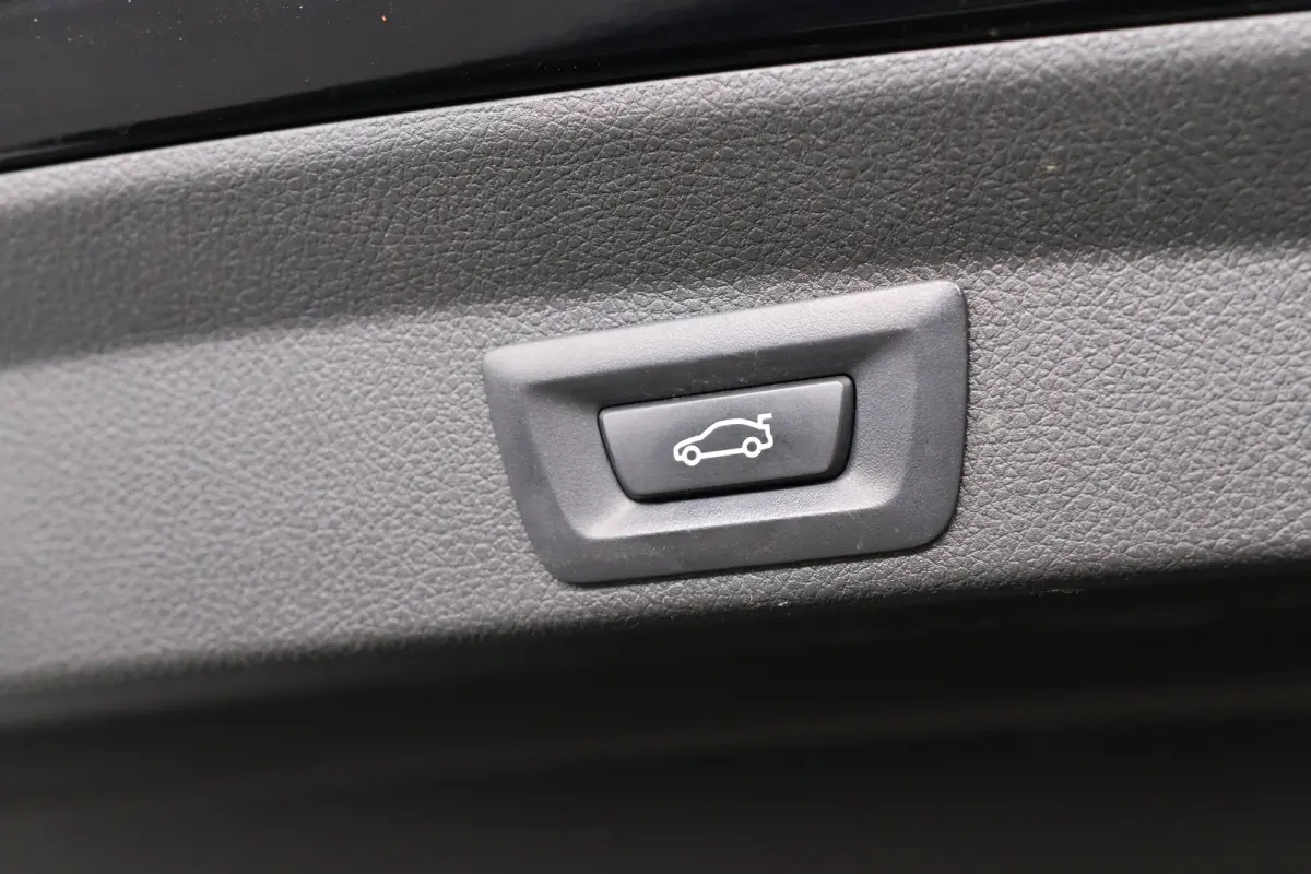 418i M-Sport | Dealer Onderhouden! | LED | Sportstoelen | Clima | Parkeersensoren | Elk. Achterklep | Navi | Cruise Control | Stoelverwarming | Lichtmetalen Velgen