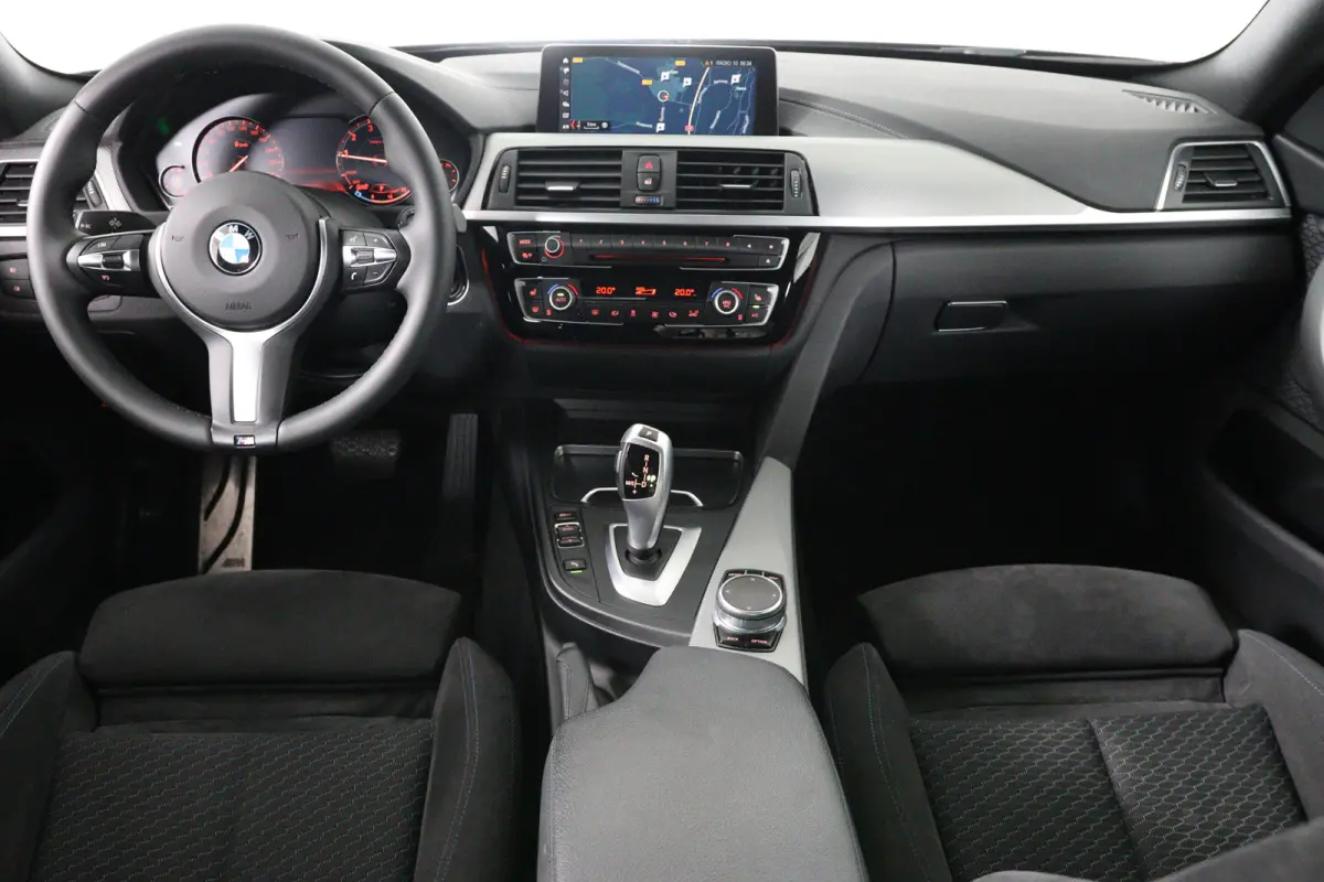 418i M-Sport | Dealer Onderhouden! | LED | Sportstoelen | Clima | Parkeersensoren | Elk. Achterklep | Navi | Cruise Control | Stoelverwarming | Lichtmetalen Velgen