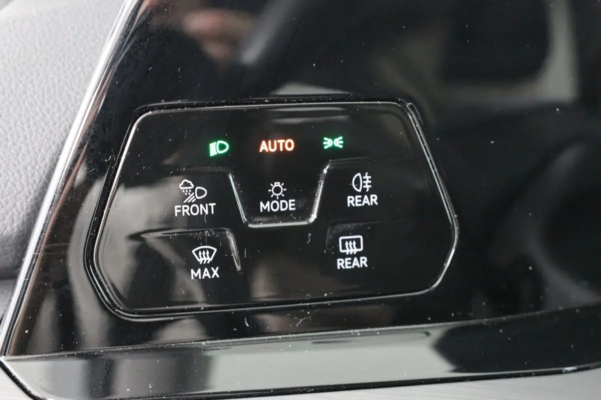 1.5 TSI Style | LED | Memory | Cruise Adaptuive | Stoel/Stuurverwarming | Camera | Sfeerverlichting | Navi | Keyless | DAB | Lichtmetalen Velgen