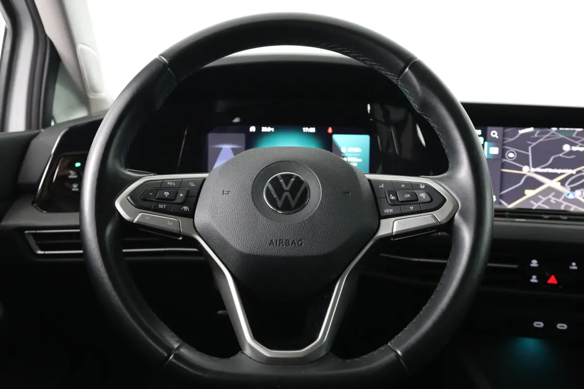 1.5 TSI Style | LED | Memory | Cruise Adaptuive | Stoel/Stuurverwarming | Camera | Sfeerverlichting | Navi | Keyless | DAB | Lichtmetalen Velgen