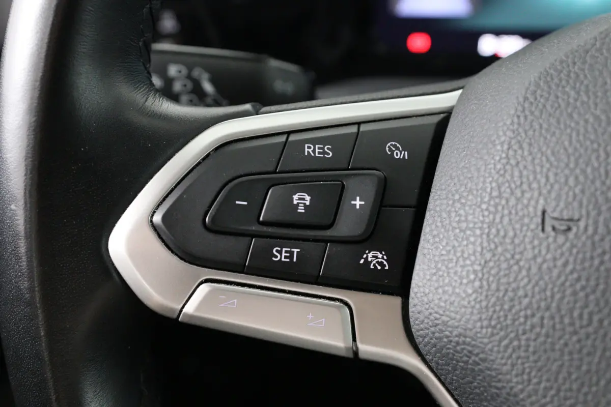 1.5 TSI Style | LED | Memory | Cruise Adaptuive | Stoel/Stuurverwarming | Camera | Sfeerverlichting | Navi | Keyless | DAB | Lichtmetalen Velgen