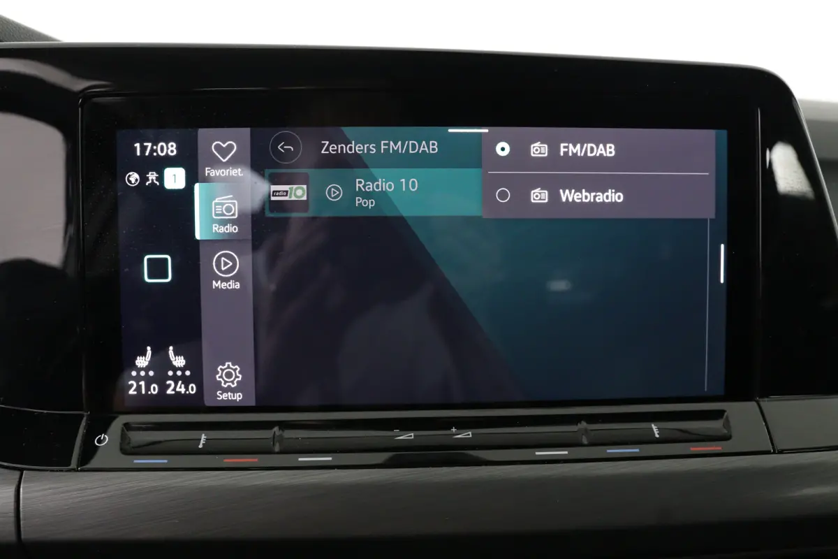 1.5 TSI Style | LED | Memory | Cruise Adaptuive | Stoel/Stuurverwarming | Camera | Sfeerverlichting | Navi | Keyless | DAB | Lichtmetalen Velgen