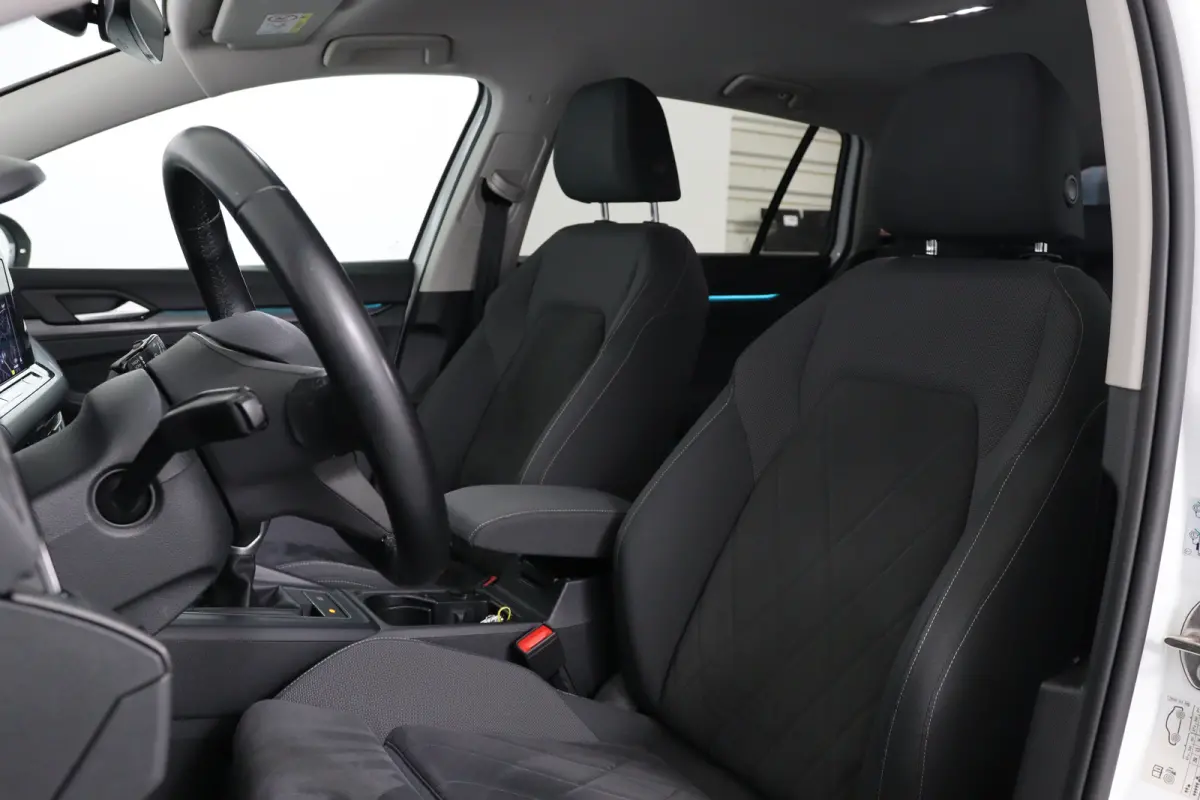 1.5 TSI Style | LED | Memory | Cruise Adaptuive | Stoel/Stuurverwarming | Camera | Sfeerverlichting | Navi | Keyless | DAB | Lichtmetalen Velgen