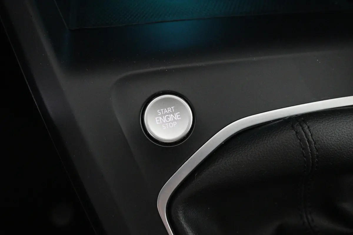 1.5 TSI Style | LED | Memory | Cruise Adaptuive | Stoel/Stuurverwarming | Camera | Sfeerverlichting | Navi | Keyless | DAB | Lichtmetalen Velgen