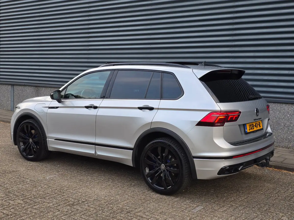 1.4 TSI eHybrid Black edition 3*R-line Full Pano/Leder/Head up/Trekhaak!