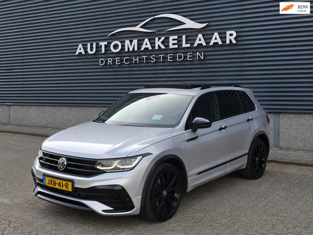 1.4 TSI eHybrid Black edition 3*R-line Full Pano/Leder/Head up/Trekhaak!