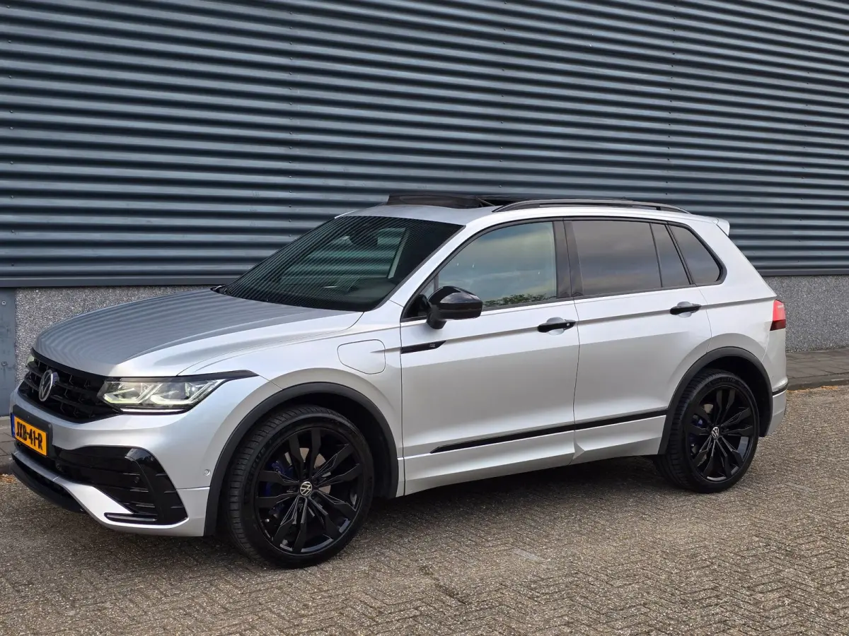 1.4 TSI eHybrid Black edition 3*R-line Full Pano/Leder/Head up/Trekhaak!