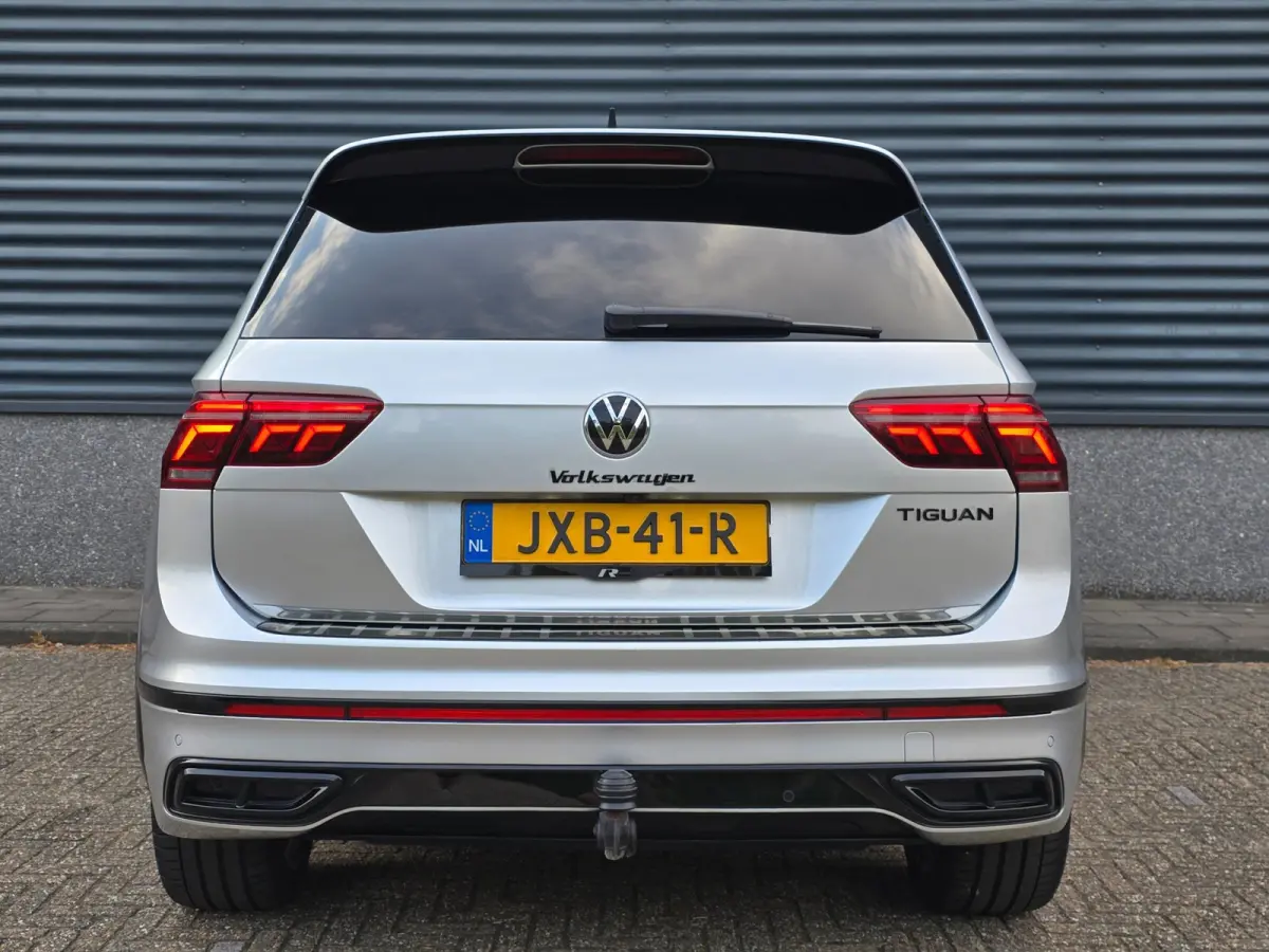 1.4 TSI eHybrid Black edition 3*R-line Full Pano/Leder/Head up/Trekhaak!