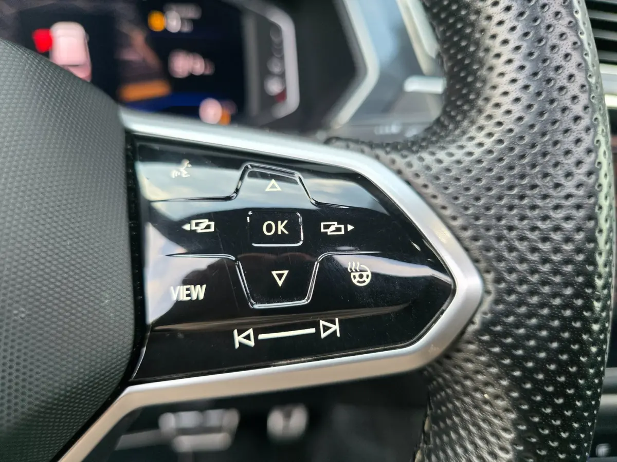 1.4 TSI eHybrid Black edition 3*R-line Full Pano/Leder/Head up/Trekhaak!