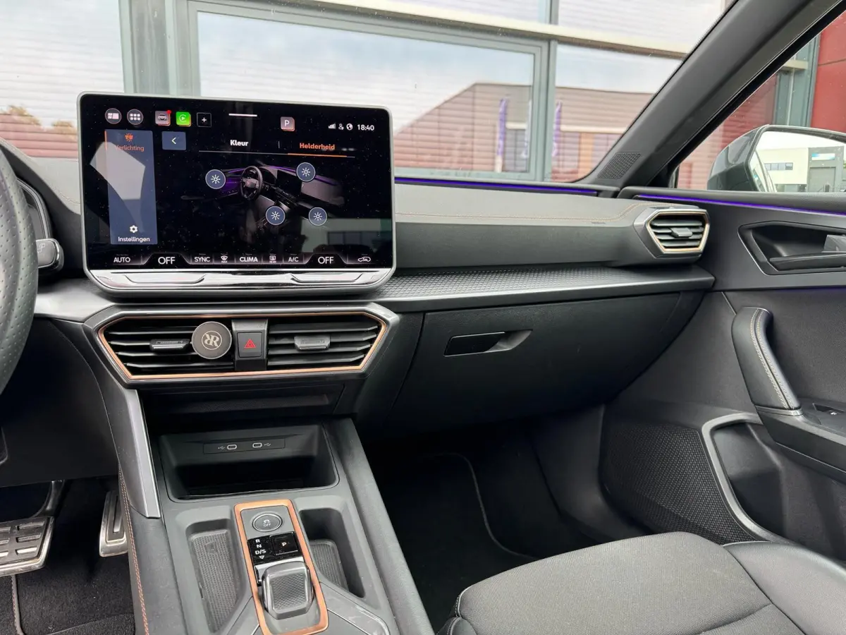 1.5 TSI e-Hybrid Business/DSG/Panorama/Virtual cockpit/Camera/