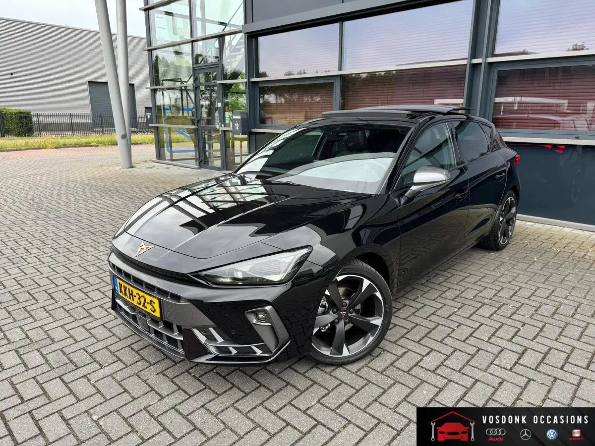 1.5 TSI e-Hybrid Business/DSG/Panorama/Virtual cockpit/Camera/