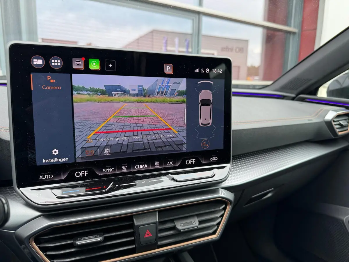1.5 TSI e-Hybrid Business/DSG/Panorama/Virtual cockpit/Camera/