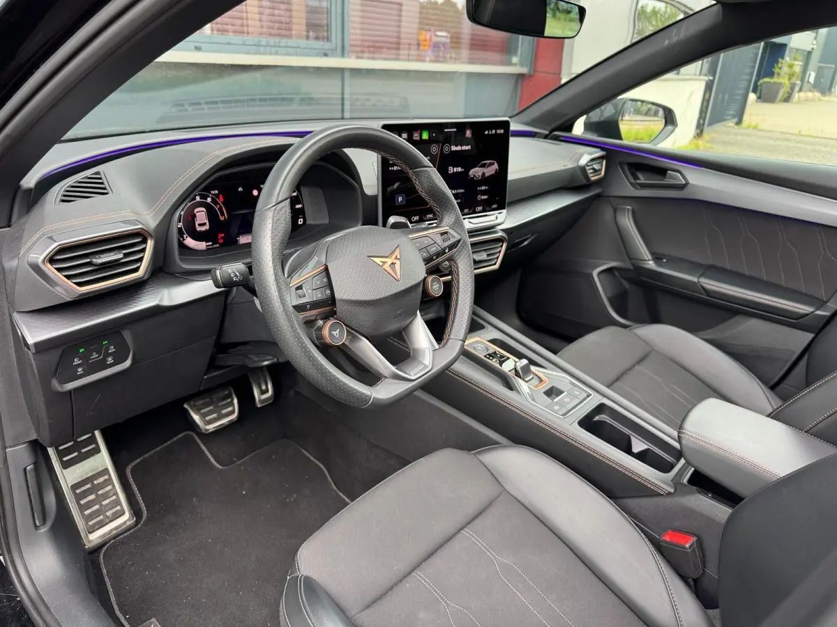 1.5 TSI e-Hybrid Business/DSG/Panorama/Virtual cockpit/Camera/