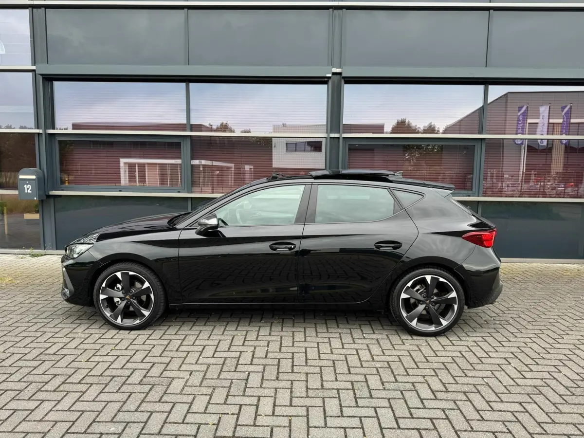 1.5 TSI e-Hybrid Business/DSG/Panorama/Virtual cockpit/Camera/