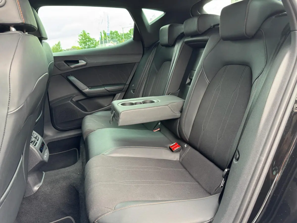 1.5 TSI e-Hybrid Business/DSG/Panorama/Virtual cockpit/Camera/