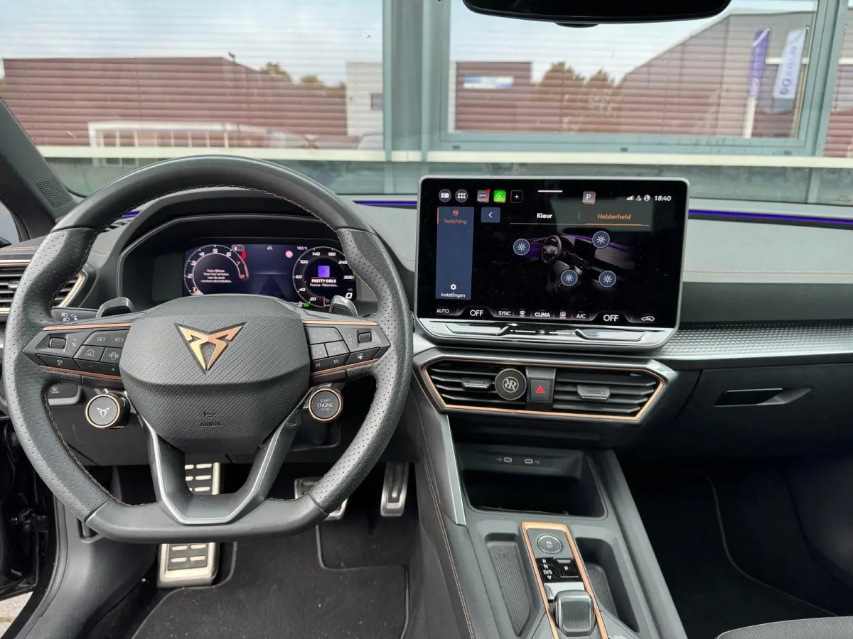 1.5 TSI e-Hybrid Business/DSG/Panorama/Virtual cockpit/Camera/
