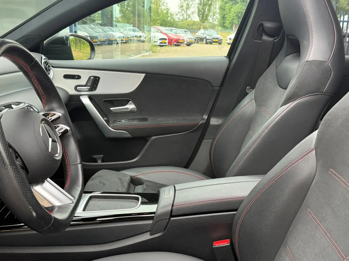 250 e AMG Line Pano|Memory|Sfeer|360cam|Dealer Onderhoude