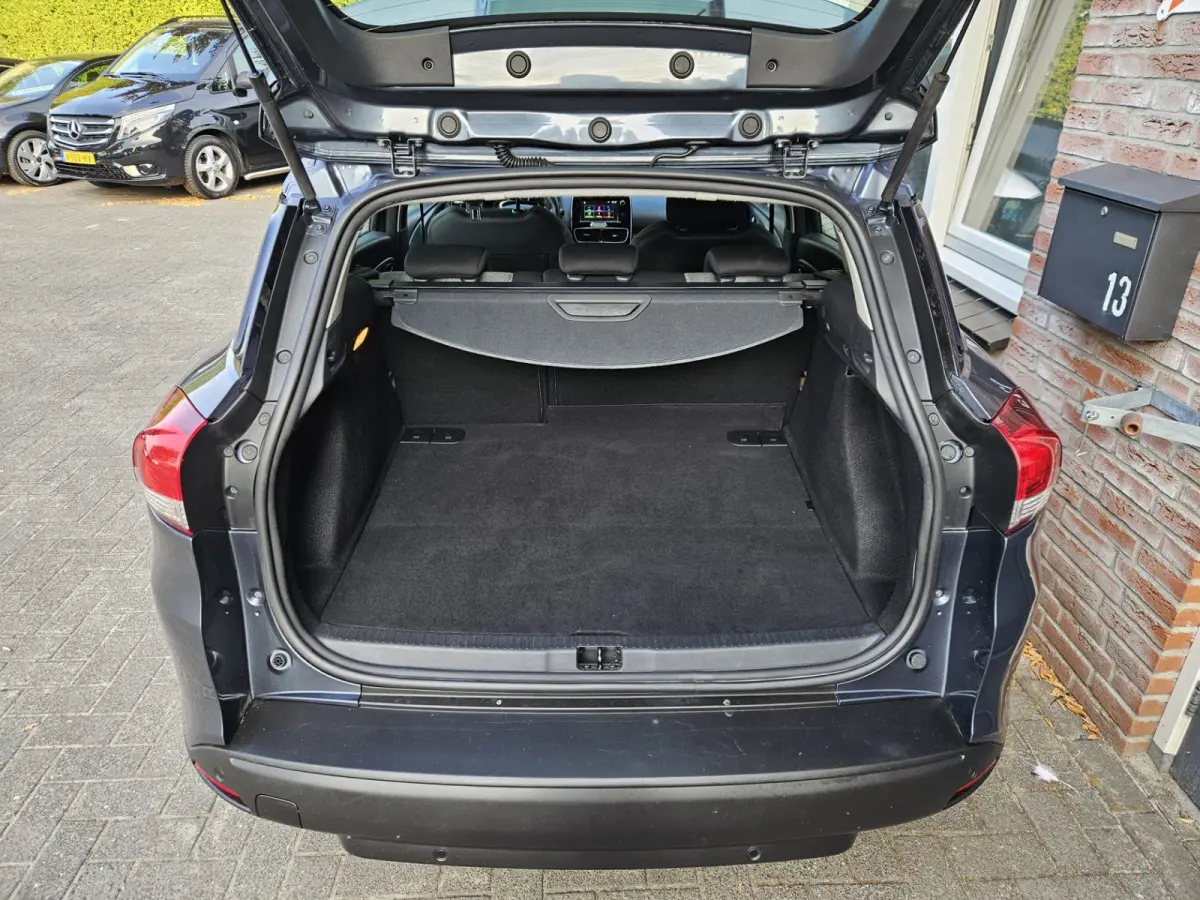 0.9 TCe Intens Airco! Cruise Control! Nette Auto! Navigatie!