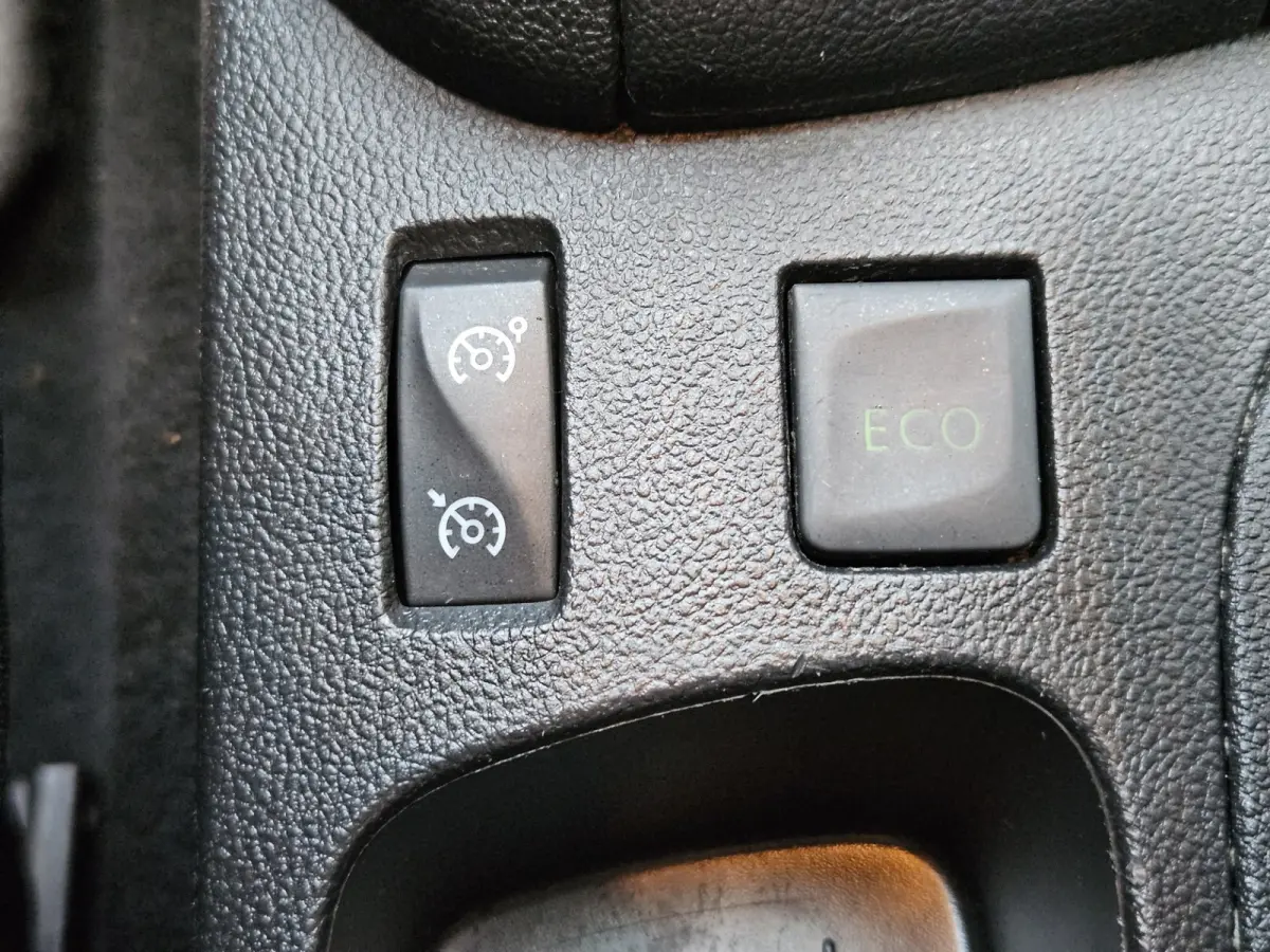 0.9 TCe Intens Airco! Cruise Control! Nette Auto! Navigatie!