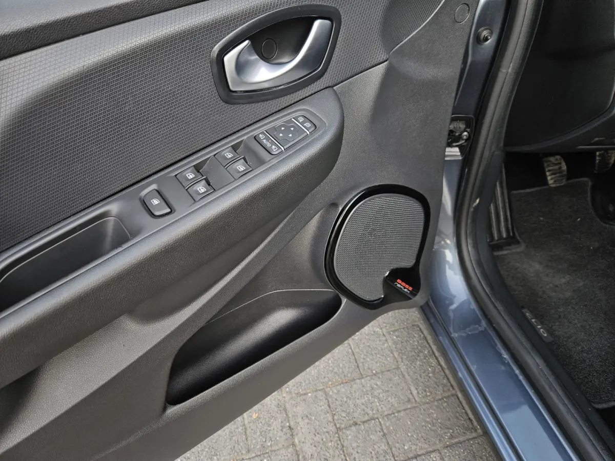 0.9 TCe Intens Airco! Cruise Control! Nette Auto! Navigatie!