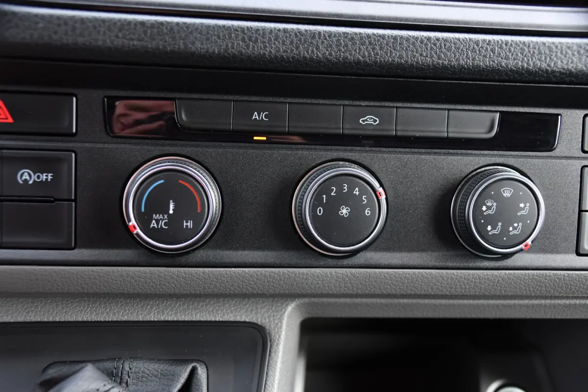 35 2.0 TDI L3H2 PB Edition Cruise, Carplay, LED, Multimedia, Sensoren, Voorruit verwarming, 140pk, Automaat, Uniek!
