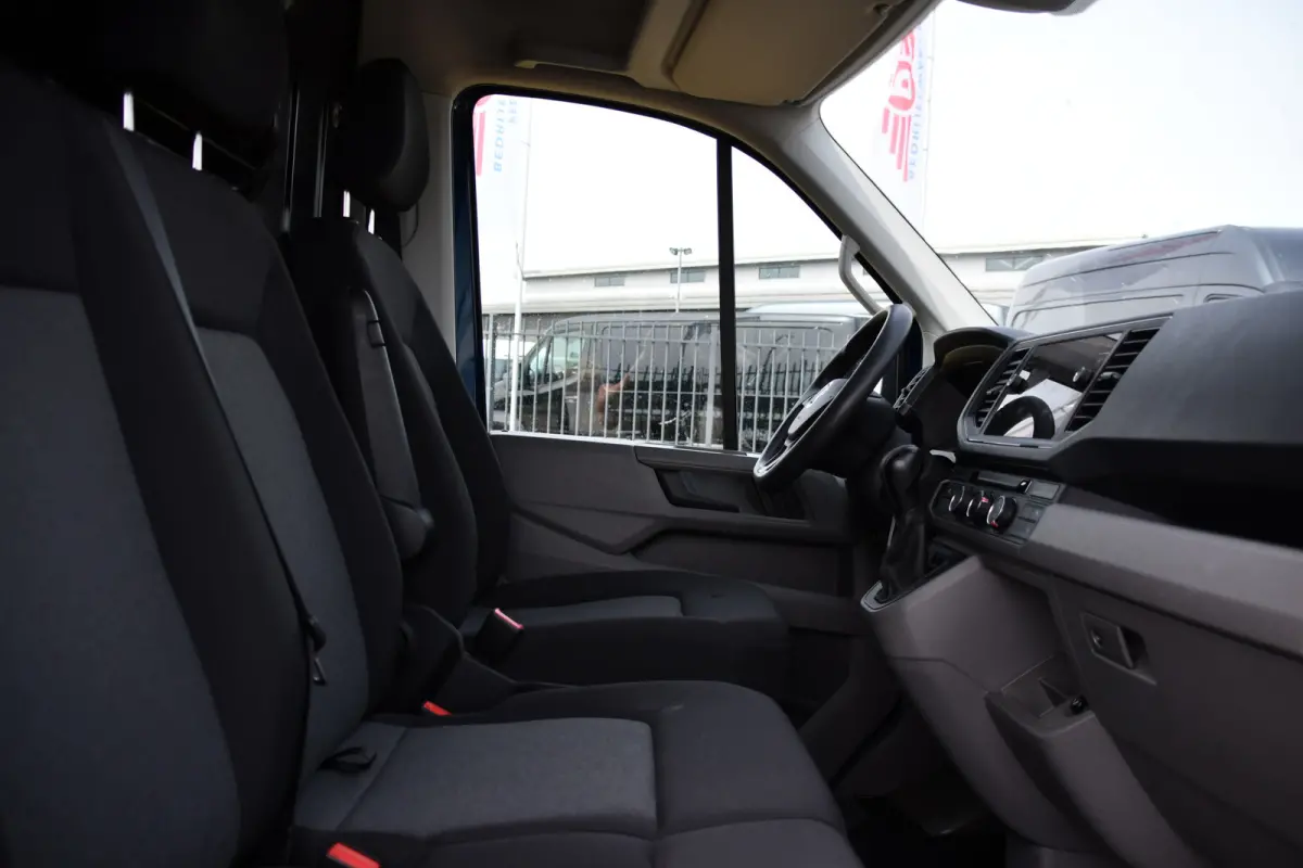 35 2.0 TDI L3H2 PB Edition Cruise, Carplay, LED, Multimedia, Sensoren, Voorruit verwarming, 140pk, Automaat, Uniek!