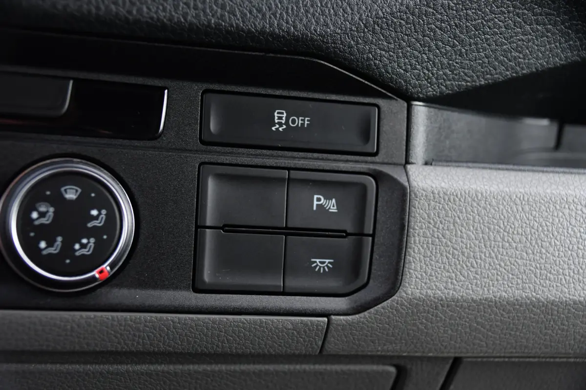 35 2.0 TDI L3H2 PB Edition Cruise, Carplay, LED, Multimedia, Sensoren, Voorruit verwarming, 140pk, Automaat, Uniek!