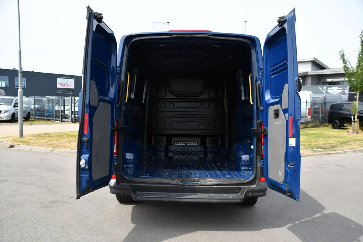 35 2.0 TDI L3H2 PB Edition Cruise, Carplay, LED, Multimedia, Sensoren, Voorruit verwarming, 140pk, Automaat, Uniek!