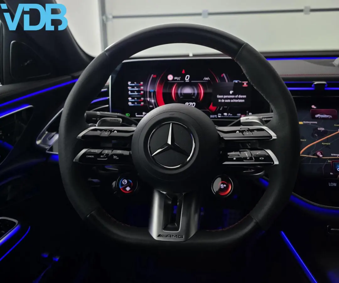 AMG 53 4MATIC+ Night PANO SUPERSCREEN BTW