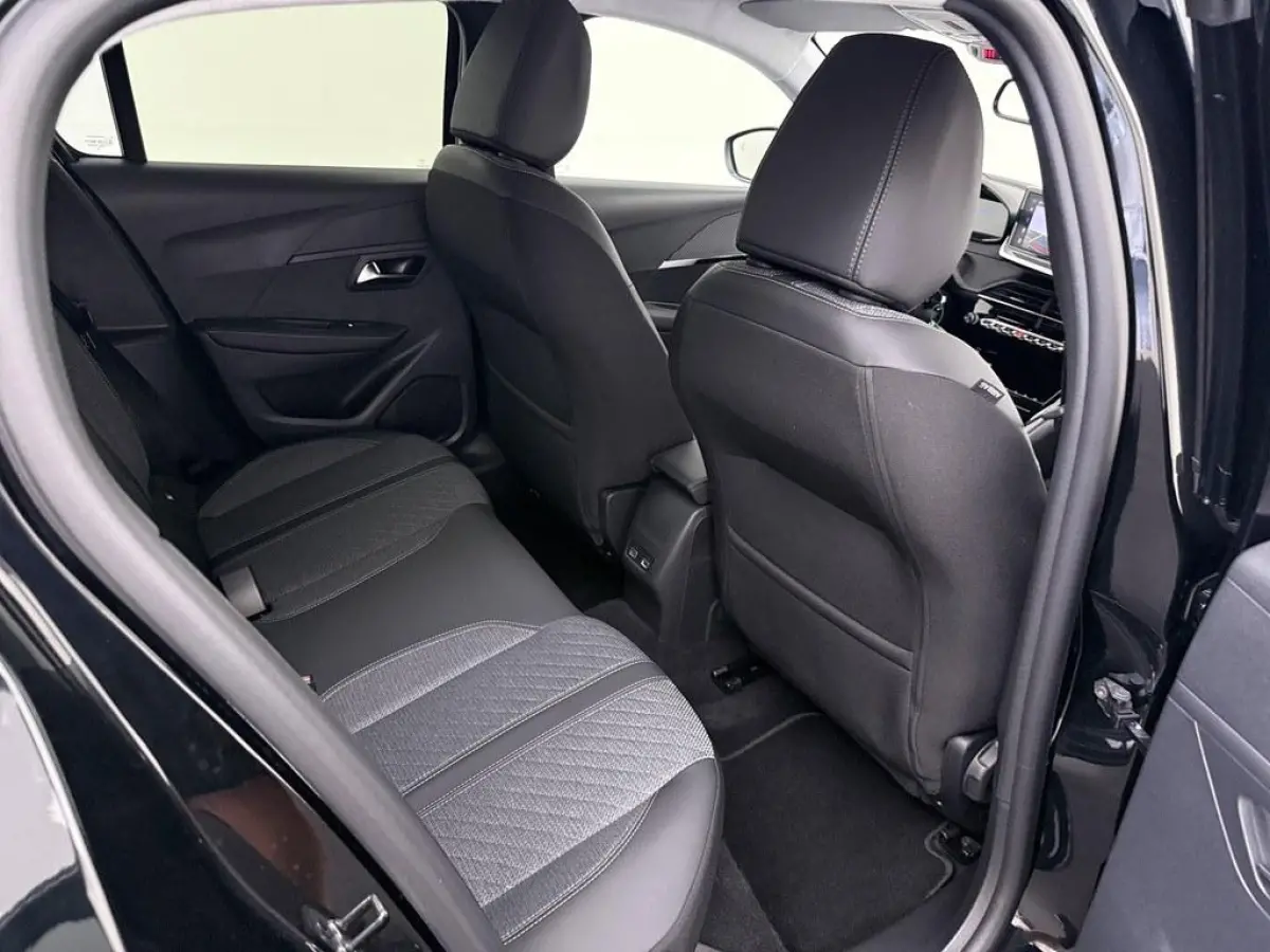 1.2T Hybrid Aut. Allure 360.Camera/Nav/H.Leder
