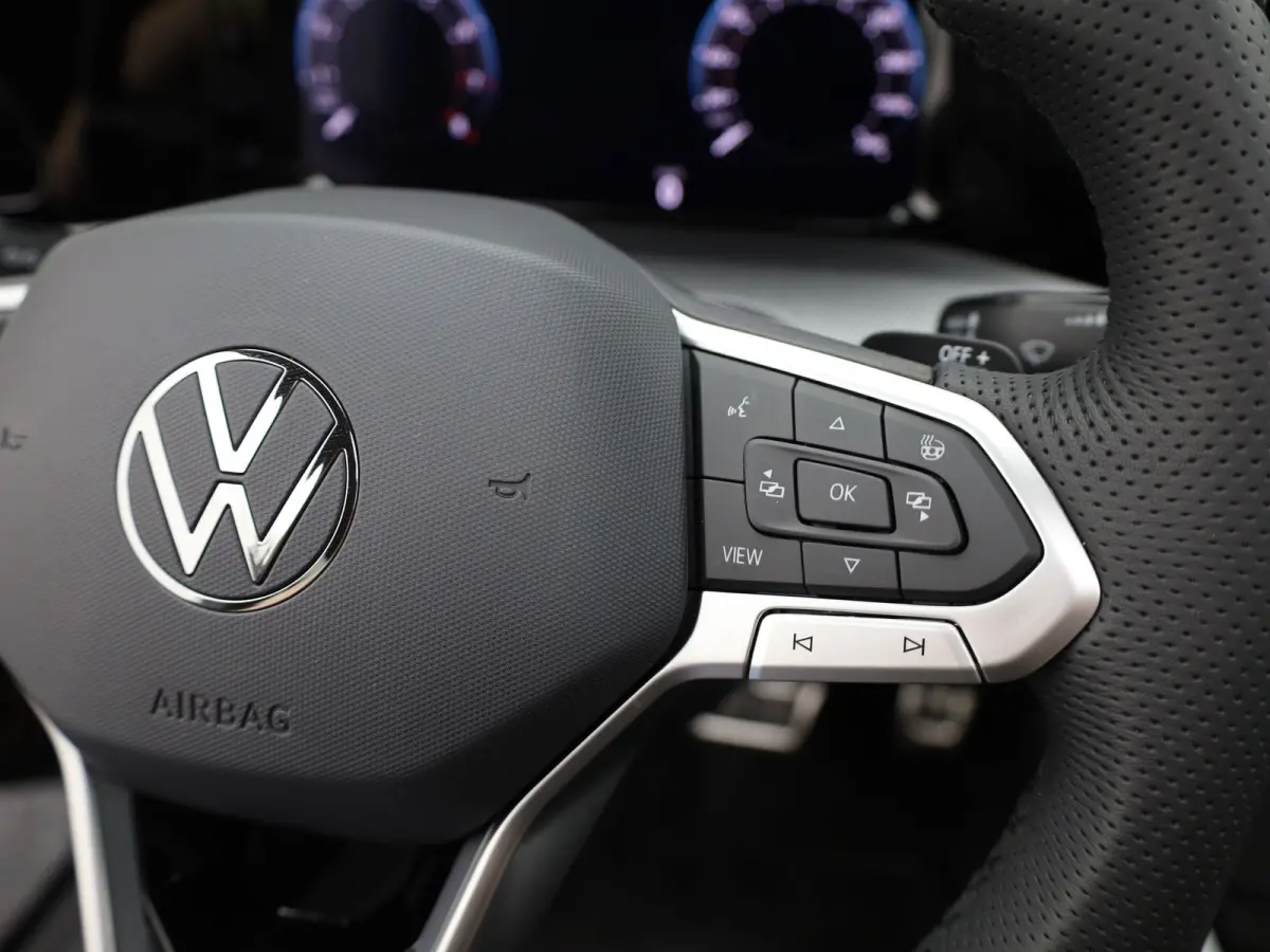 1.5 eTSI R-Line Edition | Pano | Keyless | Trekhaak wegkl. | IQ Light | Head Up | Harman/Kardon | Prijs Rijklaar!!