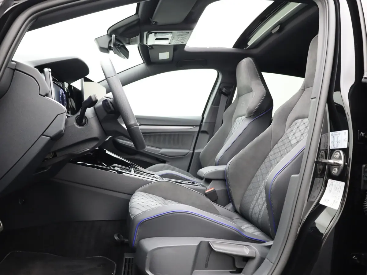 1.5 eTSI R-Line Edition | Pano | Keyless | Trekhaak wegkl. | IQ Light | Head Up | Harman/Kardon | Prijs Rijklaar!!