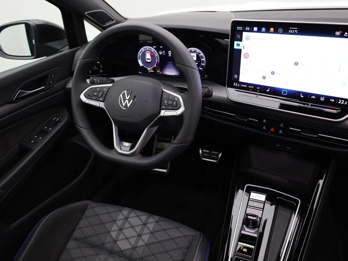 1.5 eTSI R-Line Edition | Pano | Keyless | Trekhaak wegkl. | IQ Light | Head Up | Harman/Kardon | Prijs Rijklaar!!