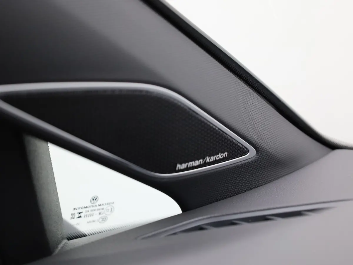 1.5 eTSI R-Line Edition | Pano | Keyless | Trekhaak wegkl. | IQ Light | Head Up | Harman/Kardon | Prijs Rijklaar!!