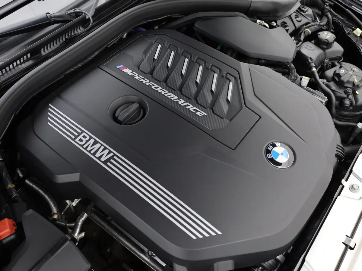 M340i xDrive | Pano | Keyless | Memory | Trekhaak | Laser | Head Up | 19'' | Prijs Rijklaar!!