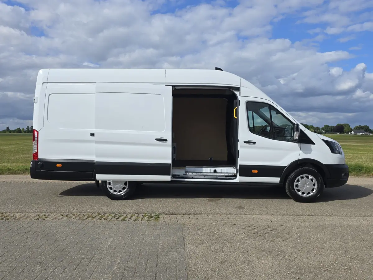 350 2.0 TDCI L4 H3 Trend RWD - 170 Pk - Euro 6 - ParkeerCamera - Airco - Cruise Control