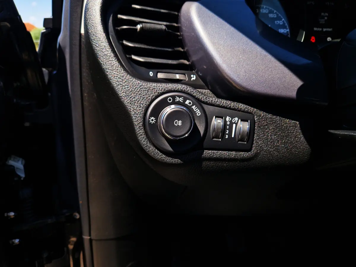 1.0 GSE Lounge - 120 Pk - Euro 6 - Navi - Climate Control