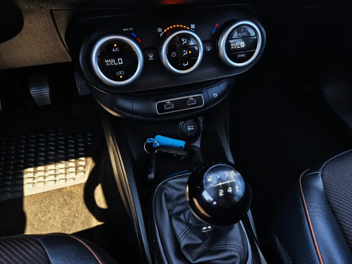 1.0 GSE Lounge - 120 Pk - Euro 6 - Navi - Climate Control