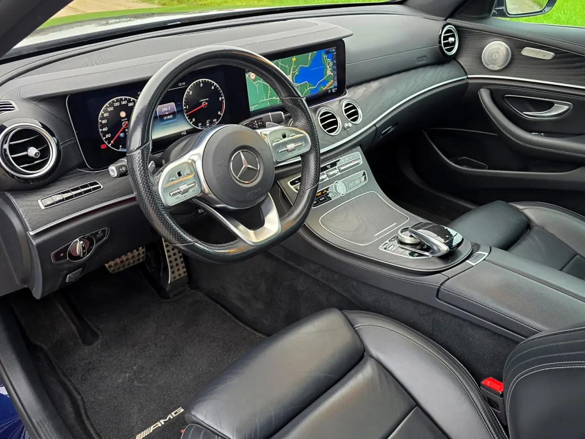 400d 4Matic Premium Plus - 340 Pk - Euro 6 - Lederen bekleding - ParkeerCamera - Schuif/Kanteldak