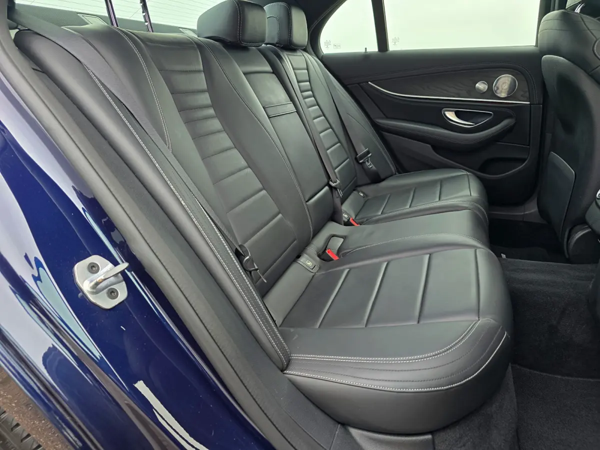 400d 4Matic Premium Plus - 340 Pk - Euro 6 - Lederen bekleding - ParkeerCamera - Schuif/Kanteldak