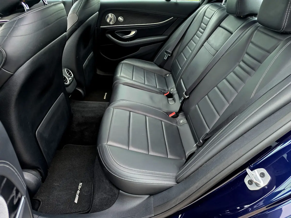400d 4Matic Premium Plus - 340 Pk - Euro 6 - Lederen bekleding - ParkeerCamera - Schuif/Kanteldak